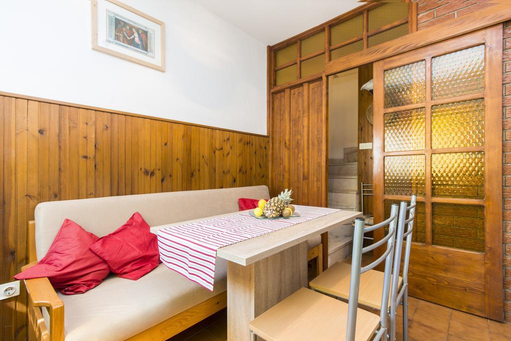 Apartment Neven Rogoznica  Phòng bức ảnh